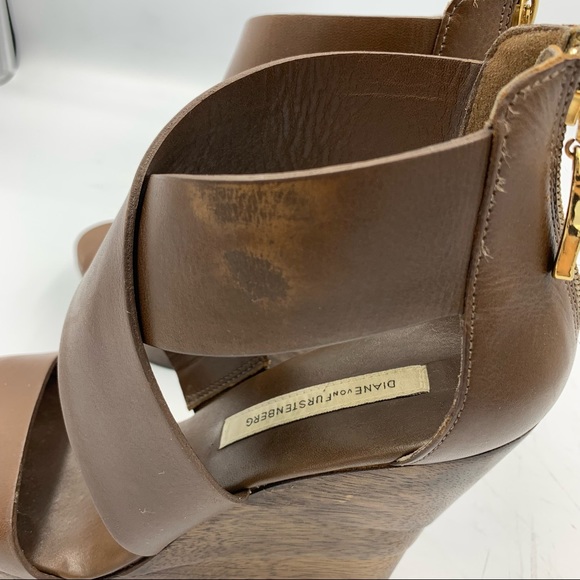 Diane Von Furstenberg Opal Brown Leather Wooden Wedges! size 7M! Worn Only Once! - Picture 10 of 16